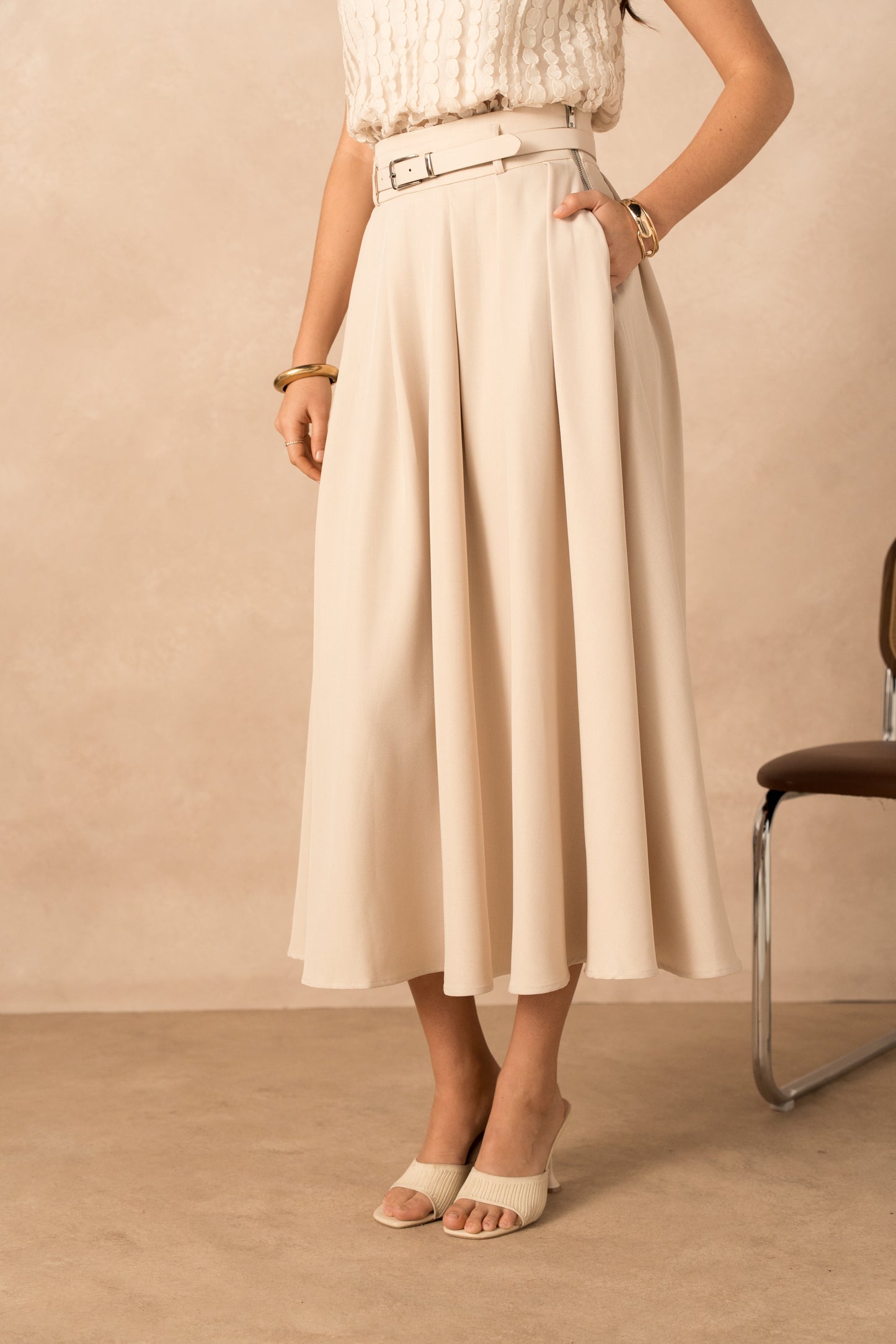 Jupe mi-longue classique