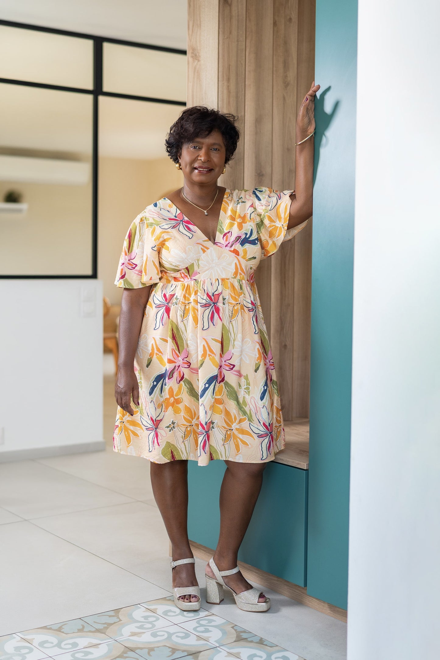 ROBE SORORE COURTE